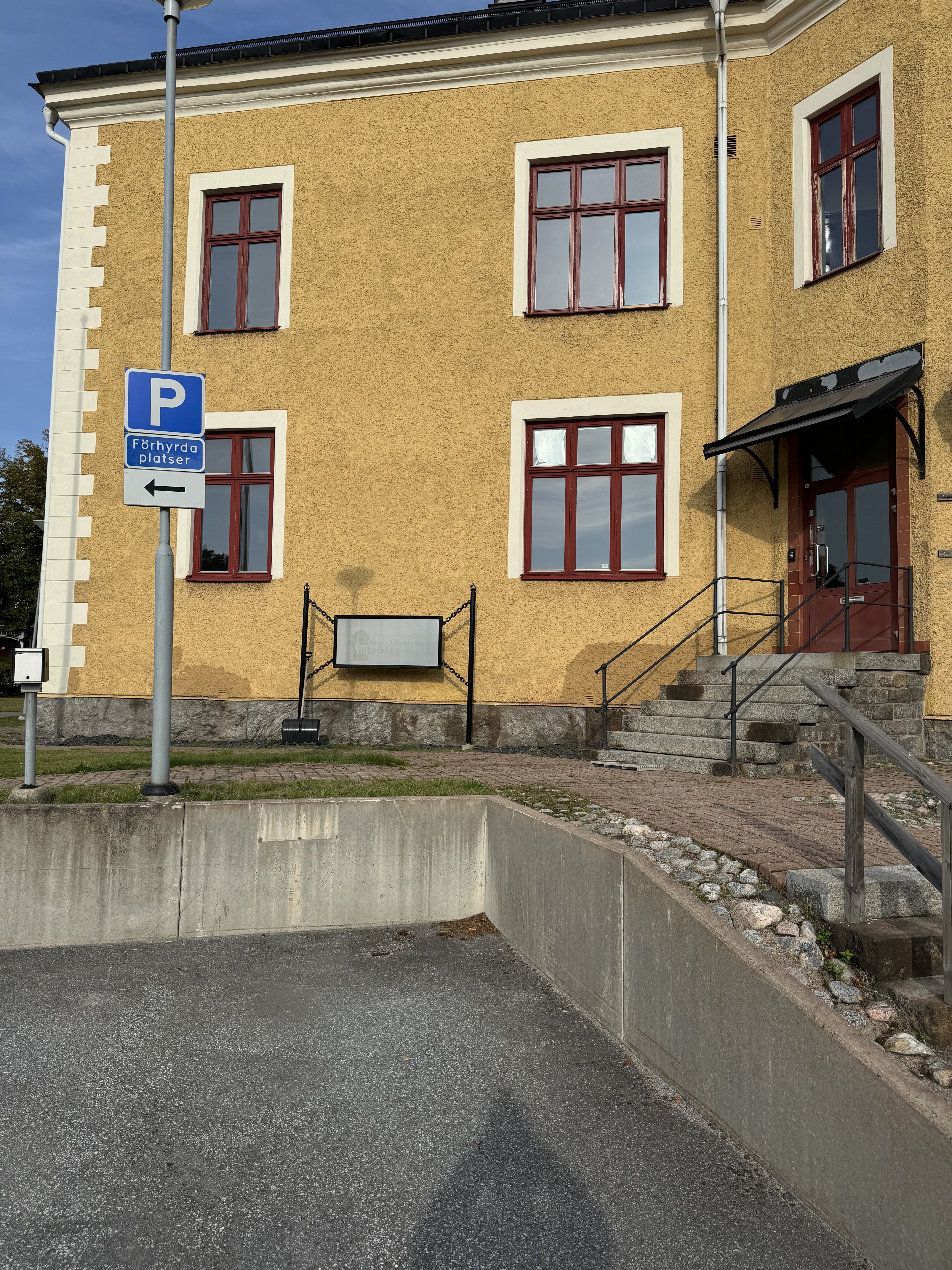 Höjdgatan 24, Oxelösund — exteriör